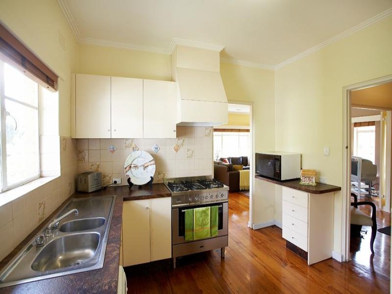 45 Fortuna Avenue, Balwyn North image 3
