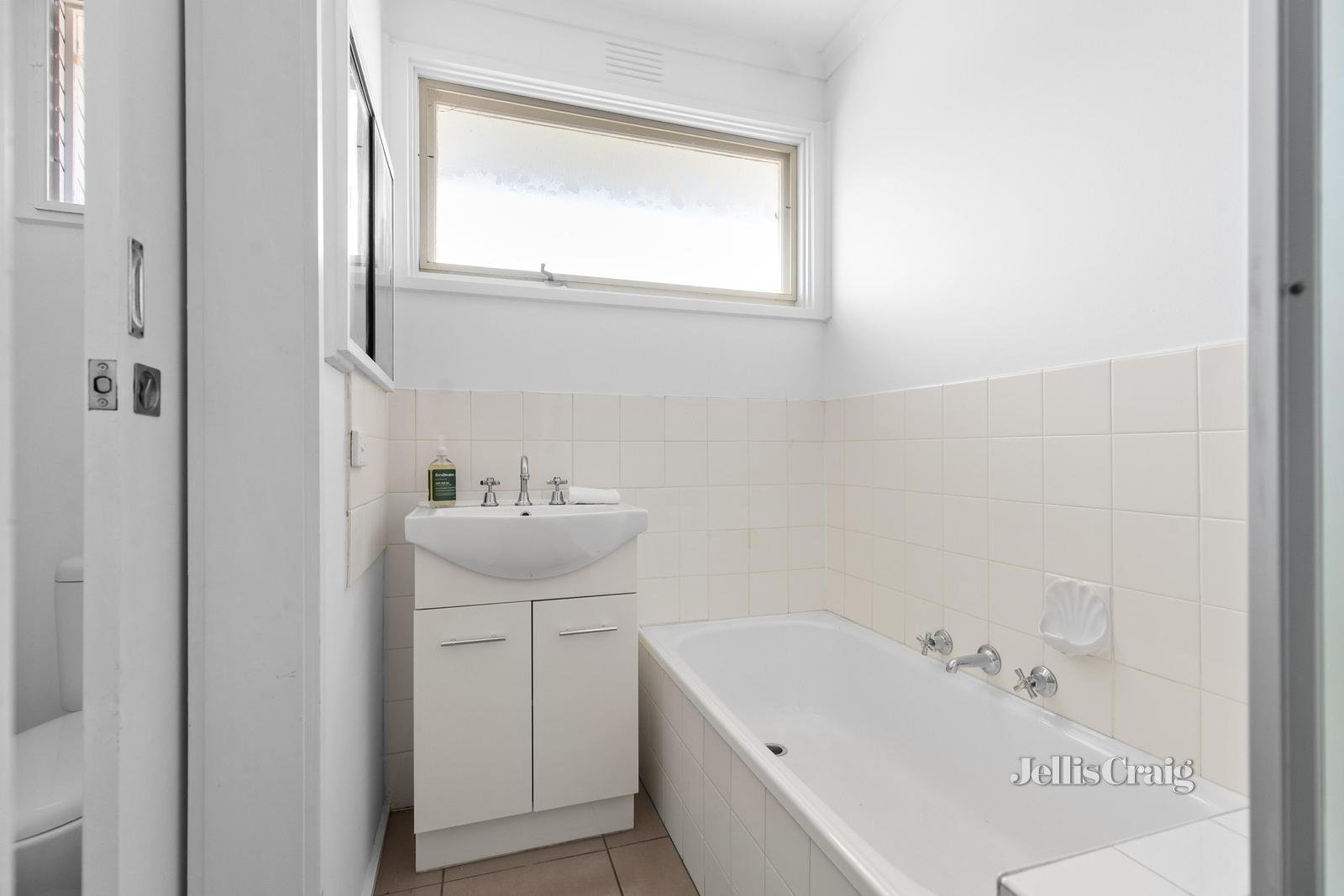 4/5 Golden Avenue, Chelsea image 8