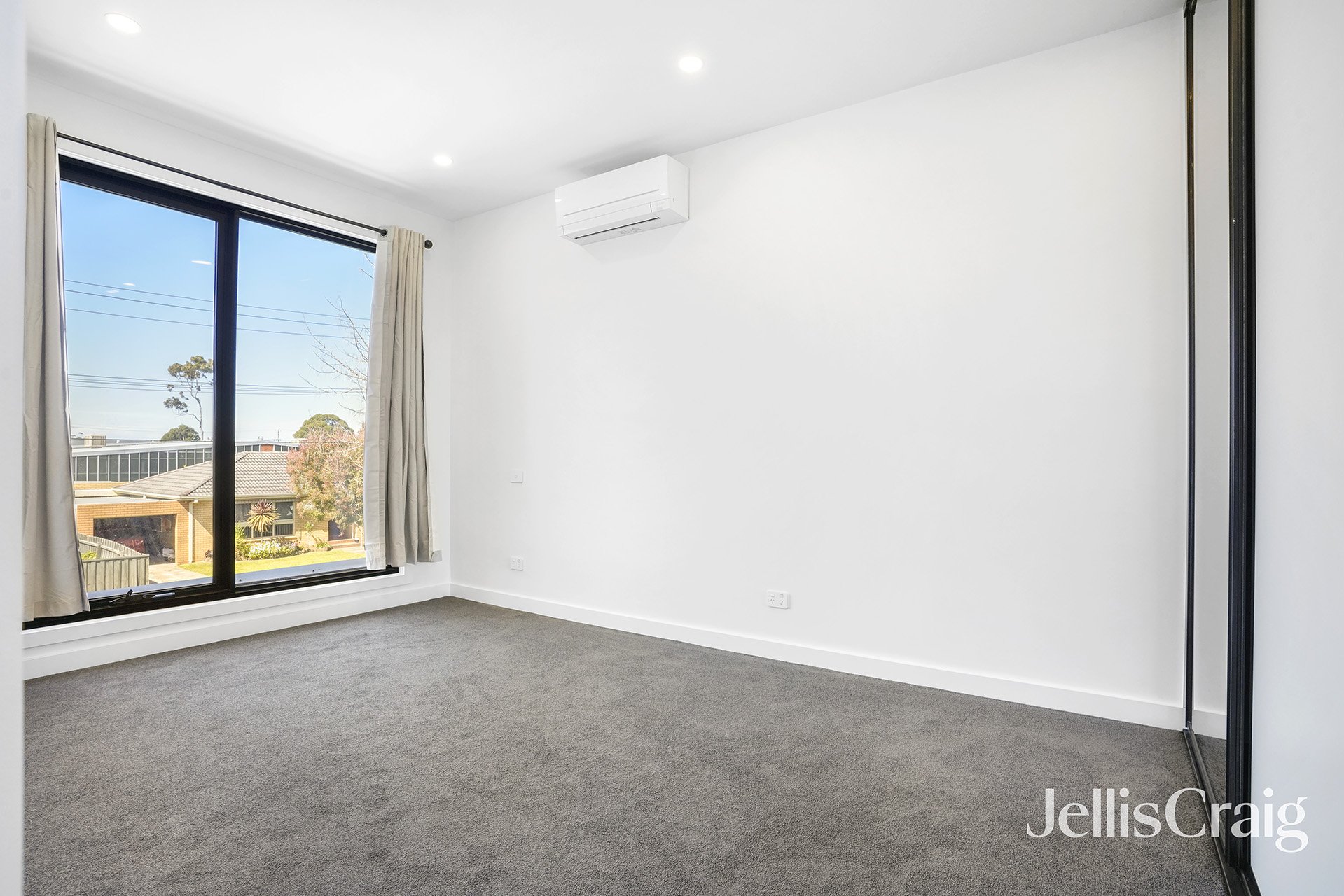 45 Hibiscus Avenue, Cheltenham image 9