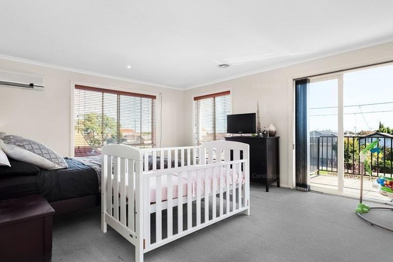 4/5 Hosken Street, Altona Meadows image 5
