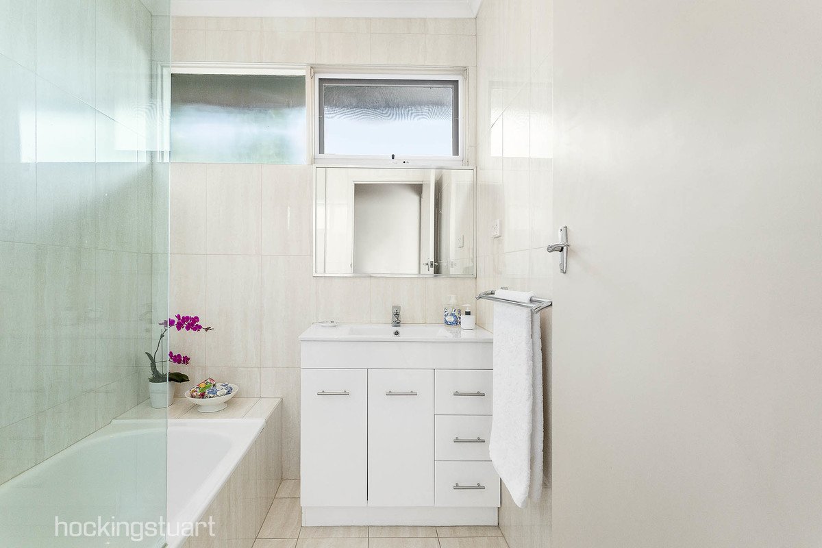 45 Kawarren Street, Balwyn North image 9