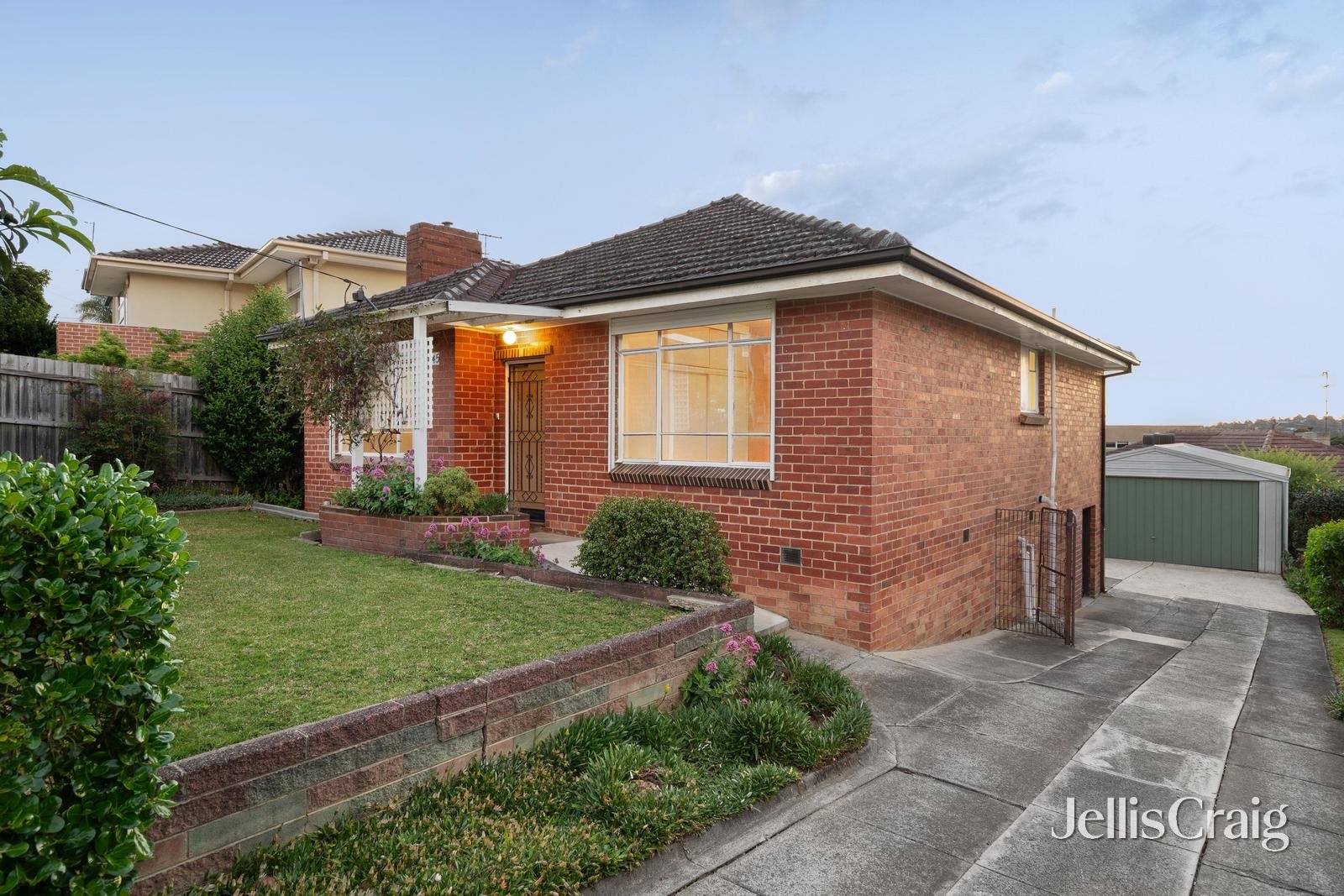 45 Lincoln Drive, Bulleen image 2