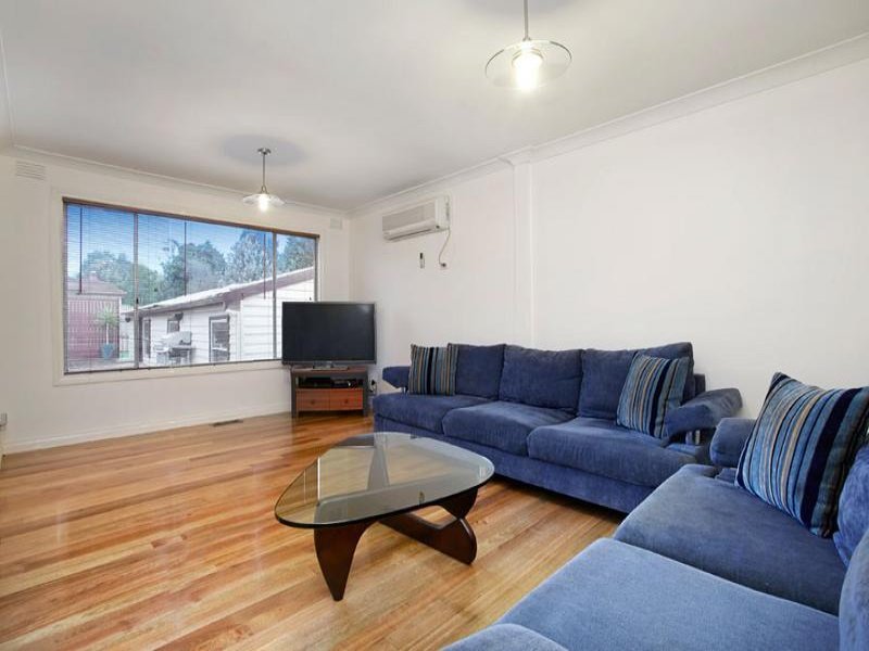 45 Linda Avenue, Box Hill North image 2