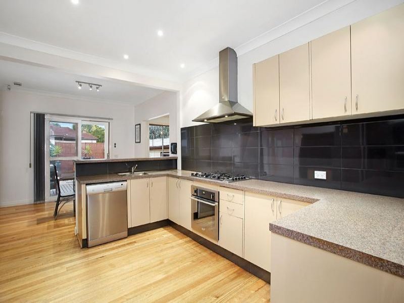45 Linda Avenue, Box Hill North image 4