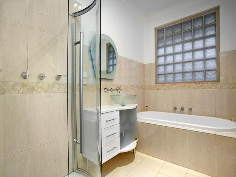 45 Linda Avenue, Box Hill North image 6