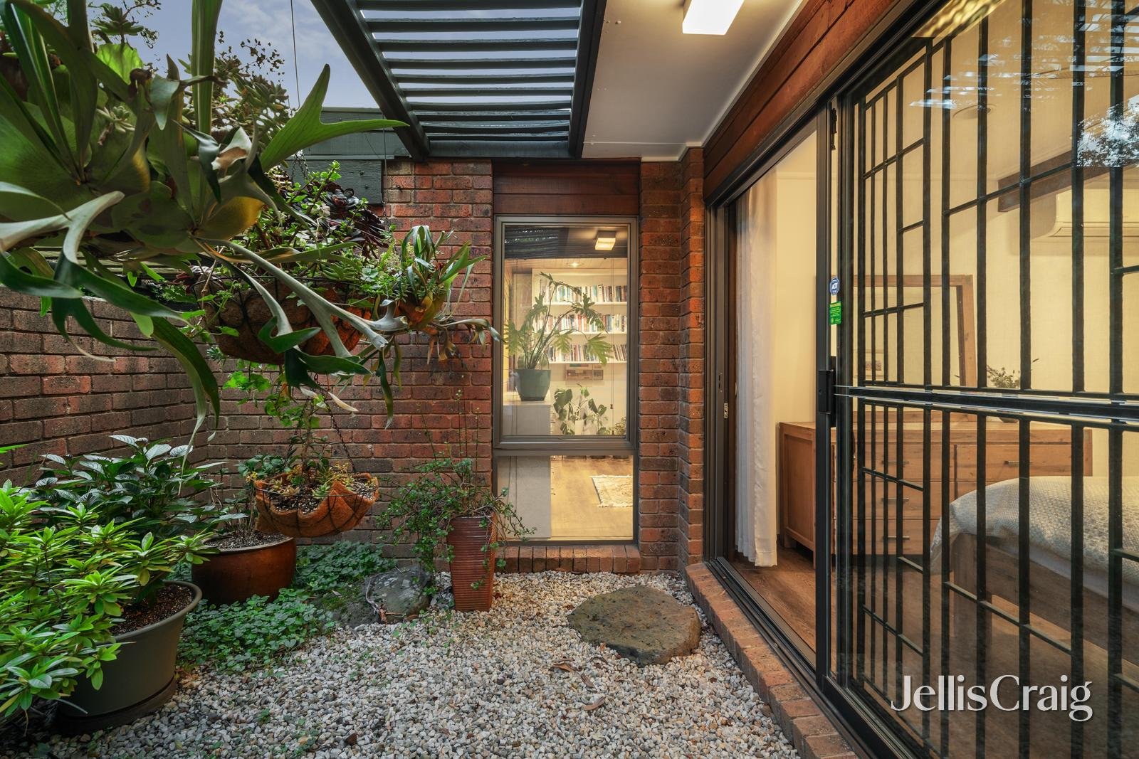 45 Manning Road, Eltham North image 12