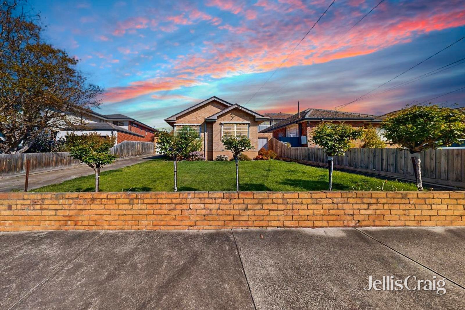 45 McCarron Parade, Essendon image 2