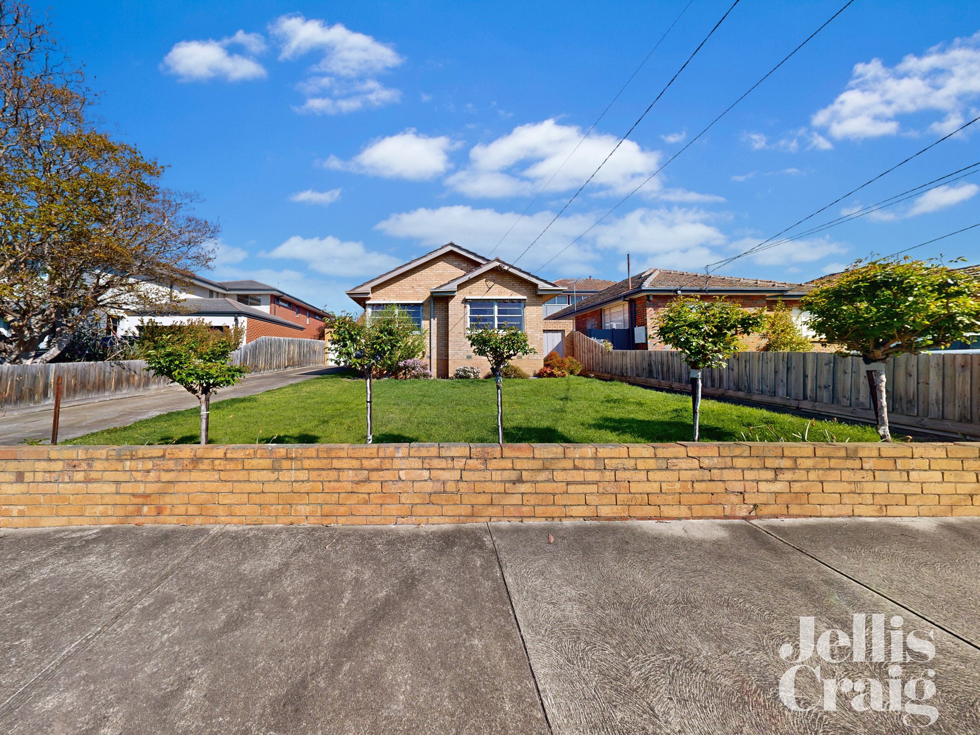 45 McCarron Parade, Essendon image 12