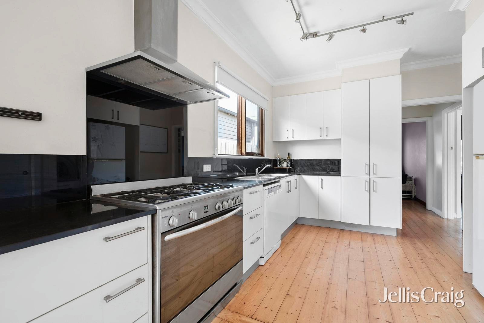 45 Mcdonald Street, East Geelong image 2