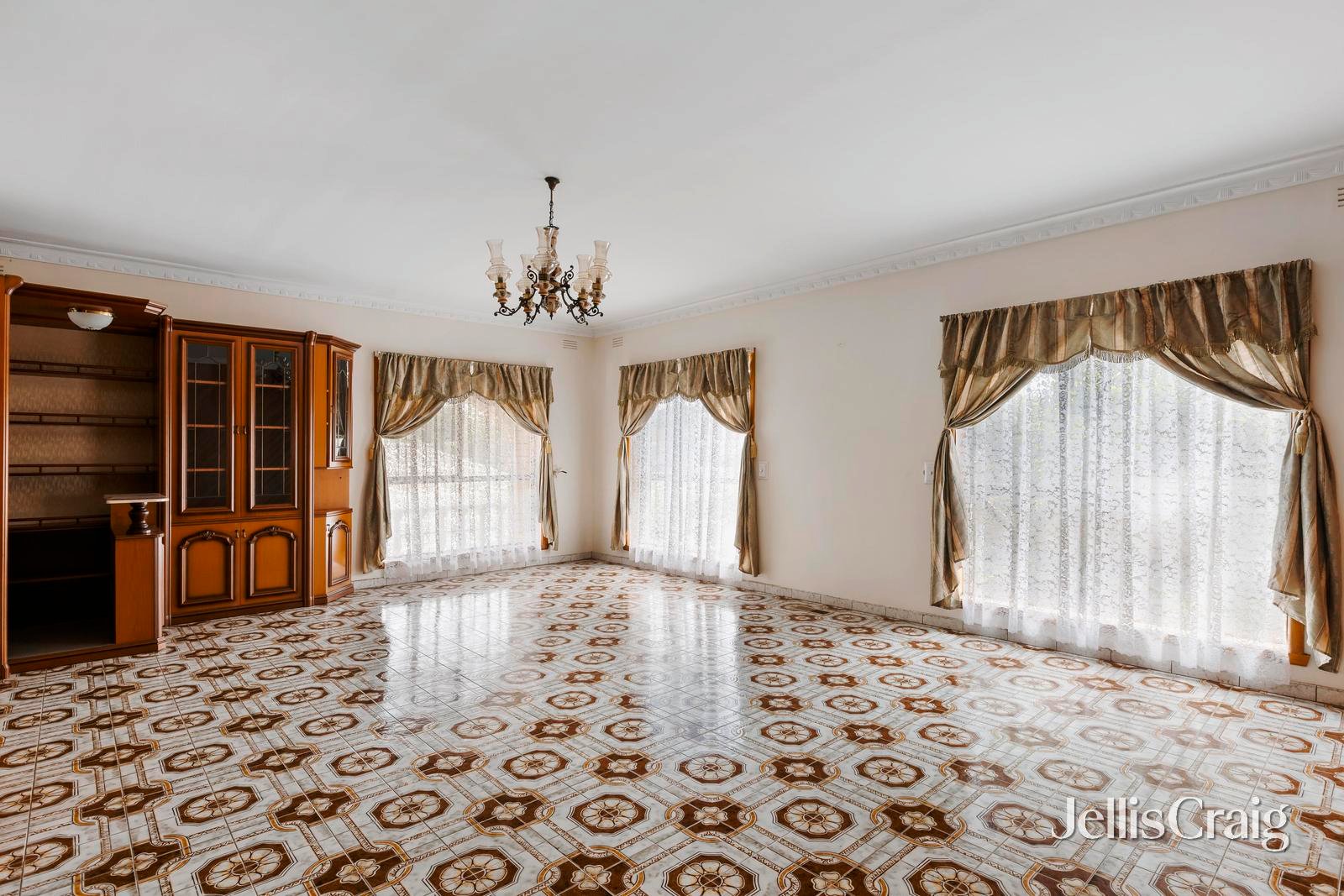 45 Melaleuca Drive, Thomastown image 2