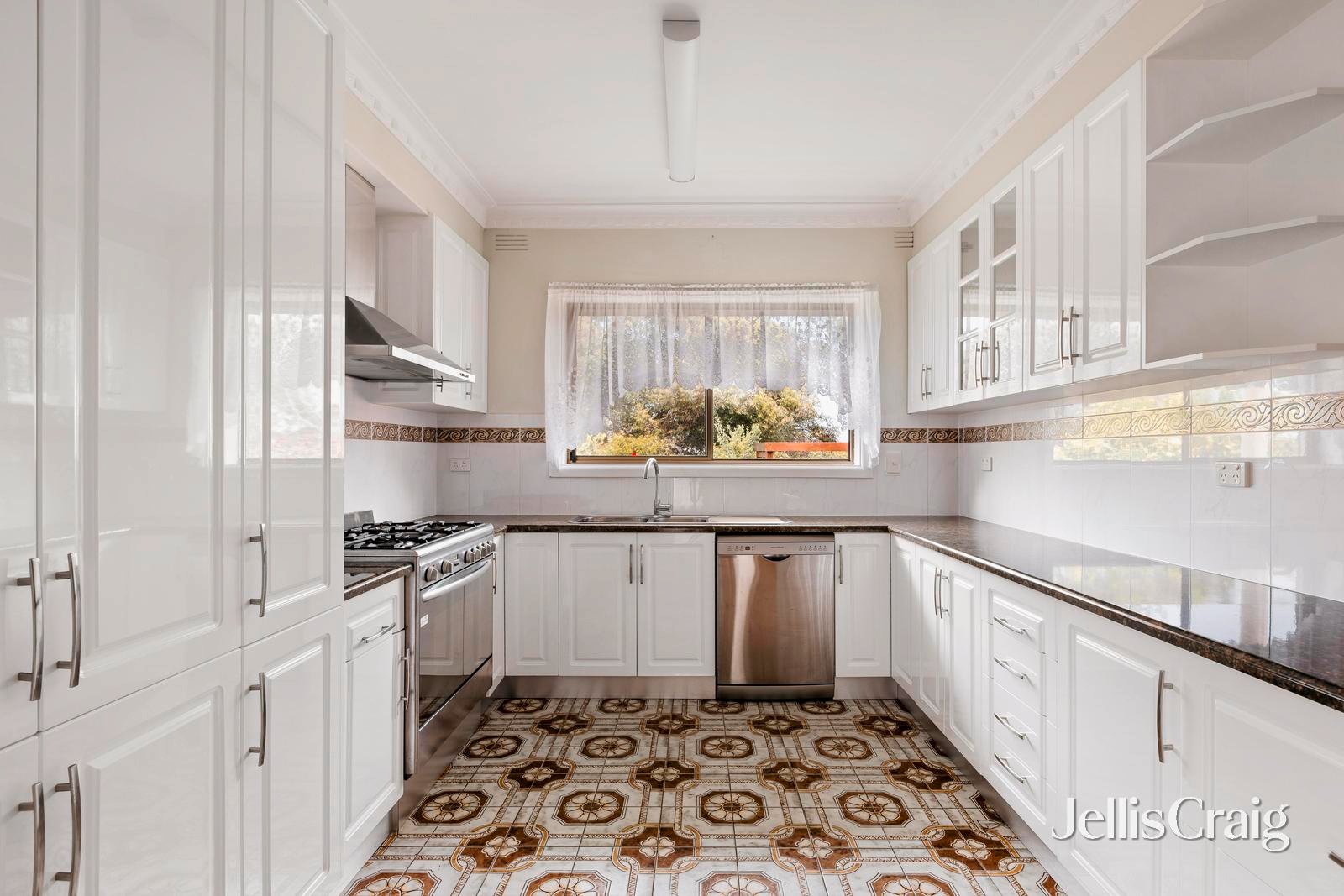 45 Melaleuca Drive, Thomastown image 3