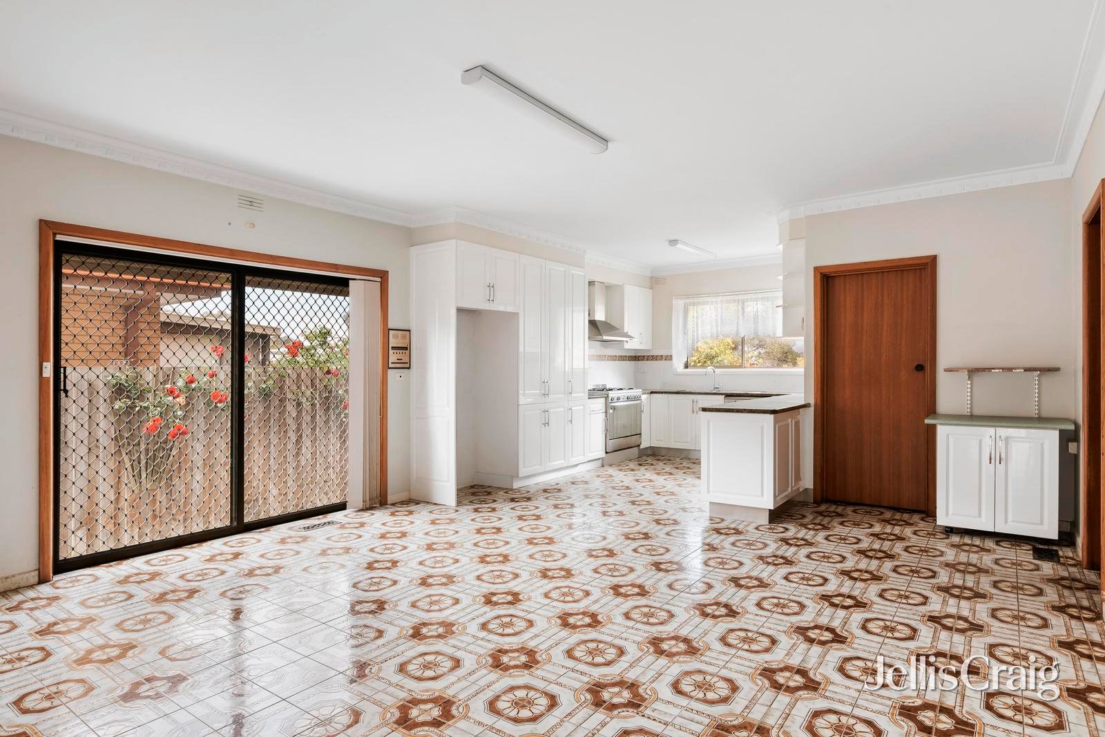 45 Melaleuca Drive, Thomastown image 4