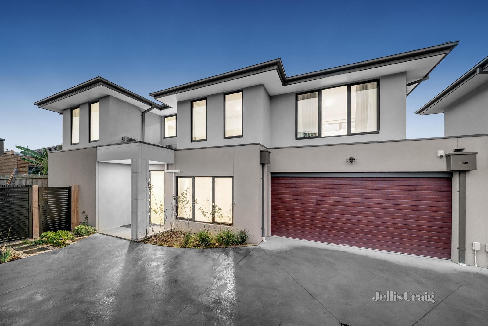 4/5 Monet Court, Doncaster East image 1