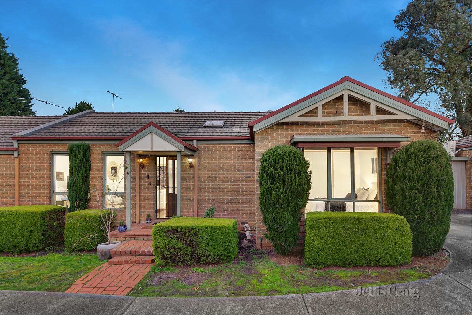 4/5 Musk Street, Blackburn image 1