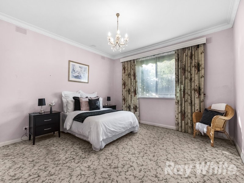 45 Myers Avenue, Glen Waverley image 7