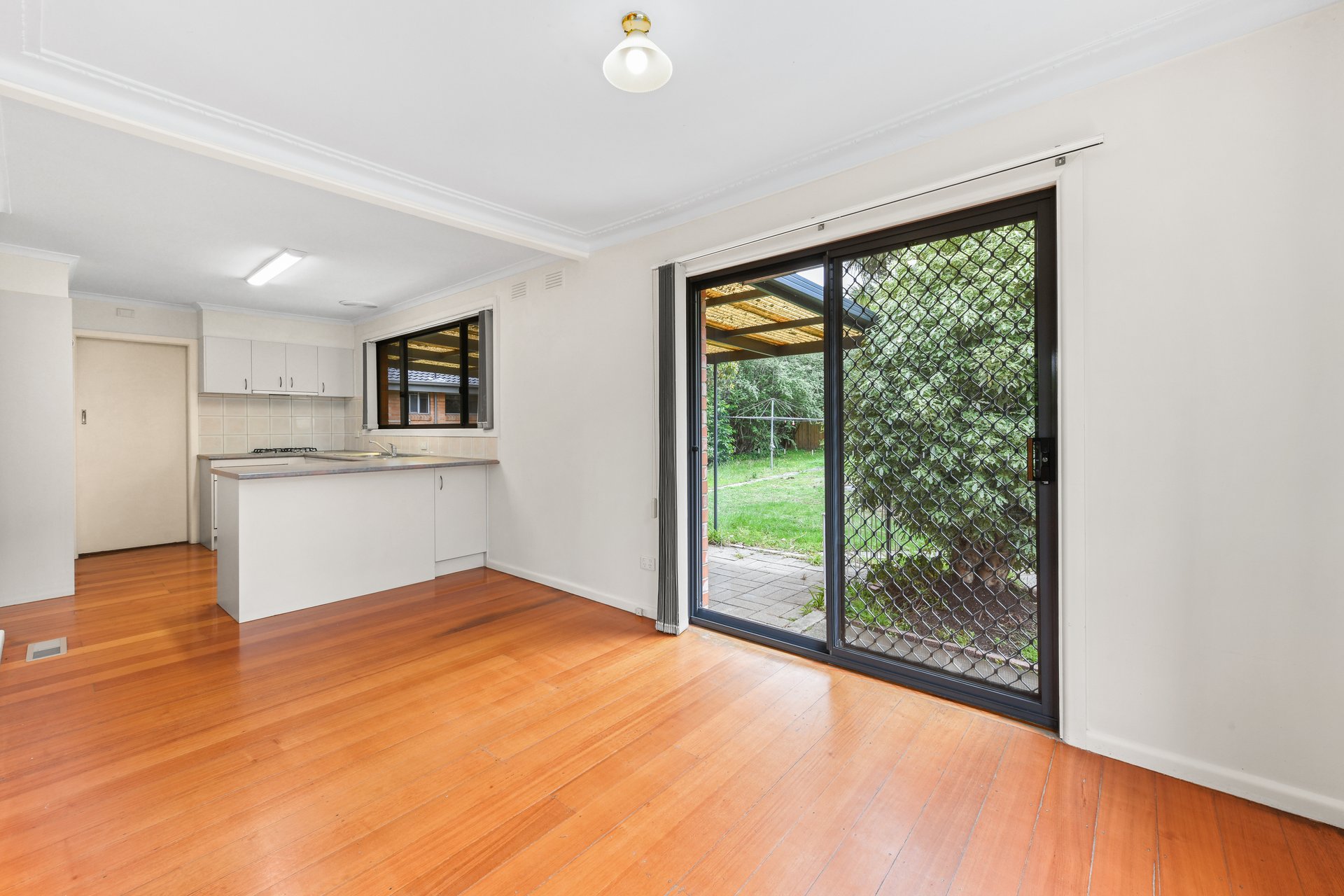 45 Norfolk Street, Glen Waverley image 7
