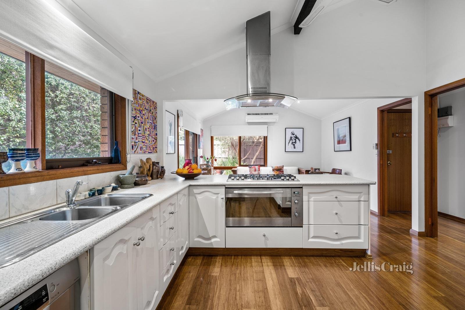 4/5 Porter Road, Heidelberg Heights image 4