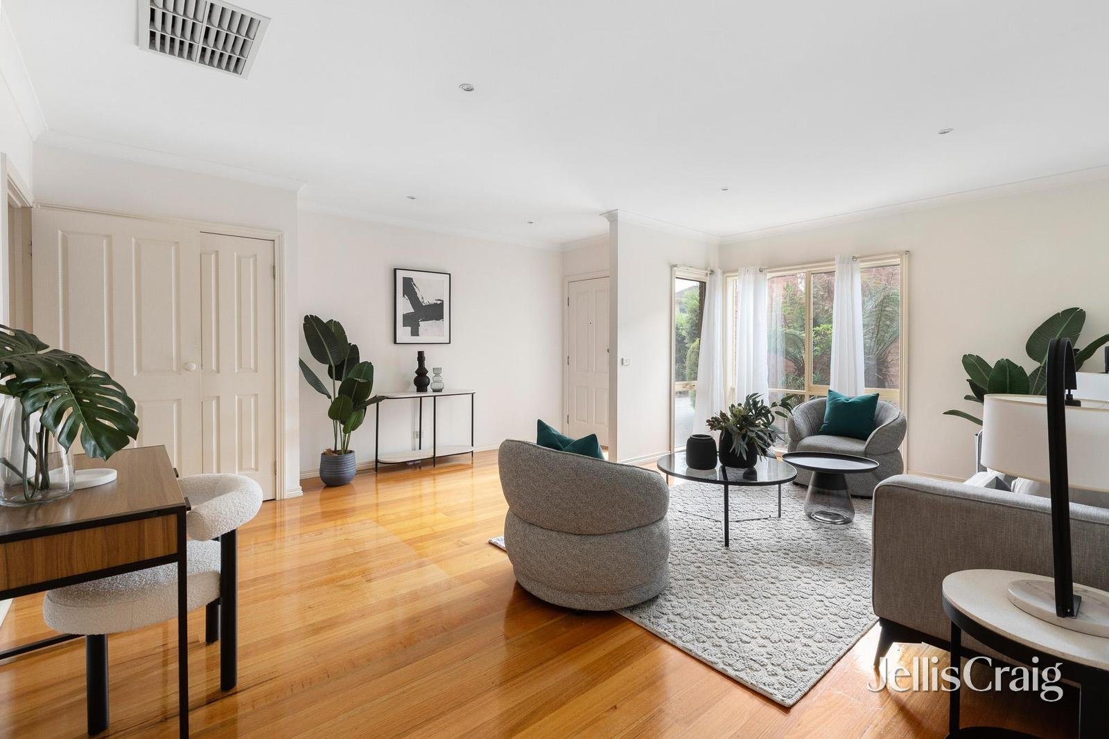 4/5 Potts Street, Parkdale image 2