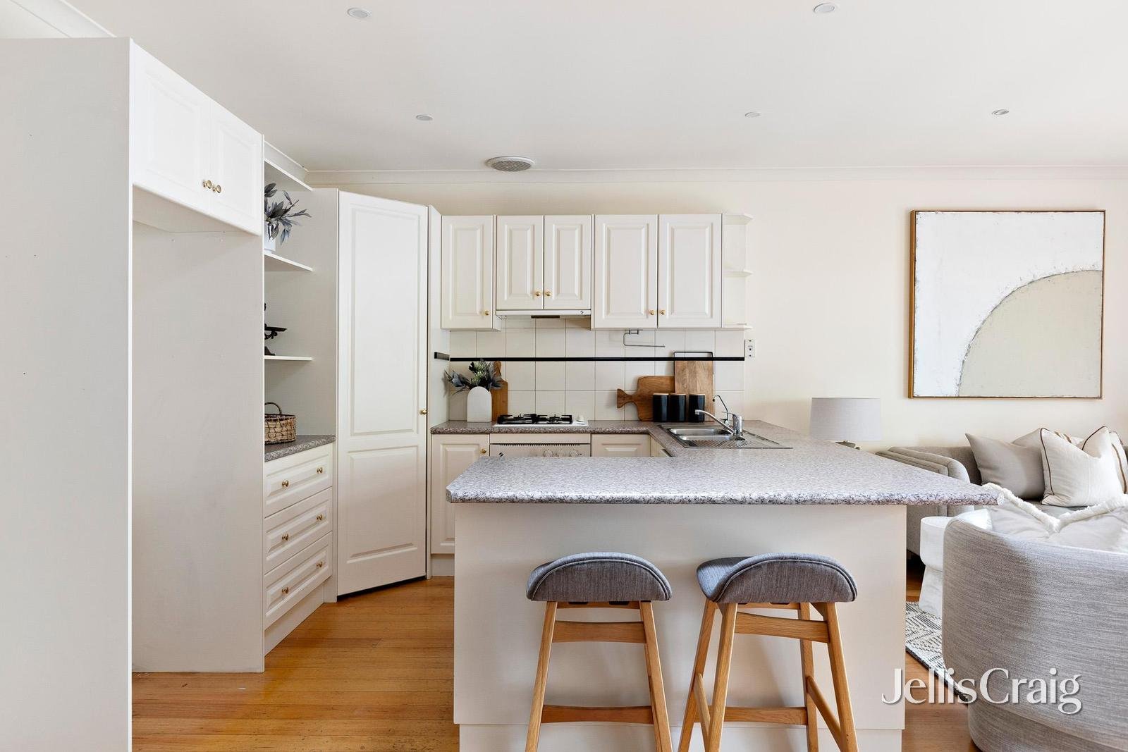 4/5 Potts Street, Parkdale image 3