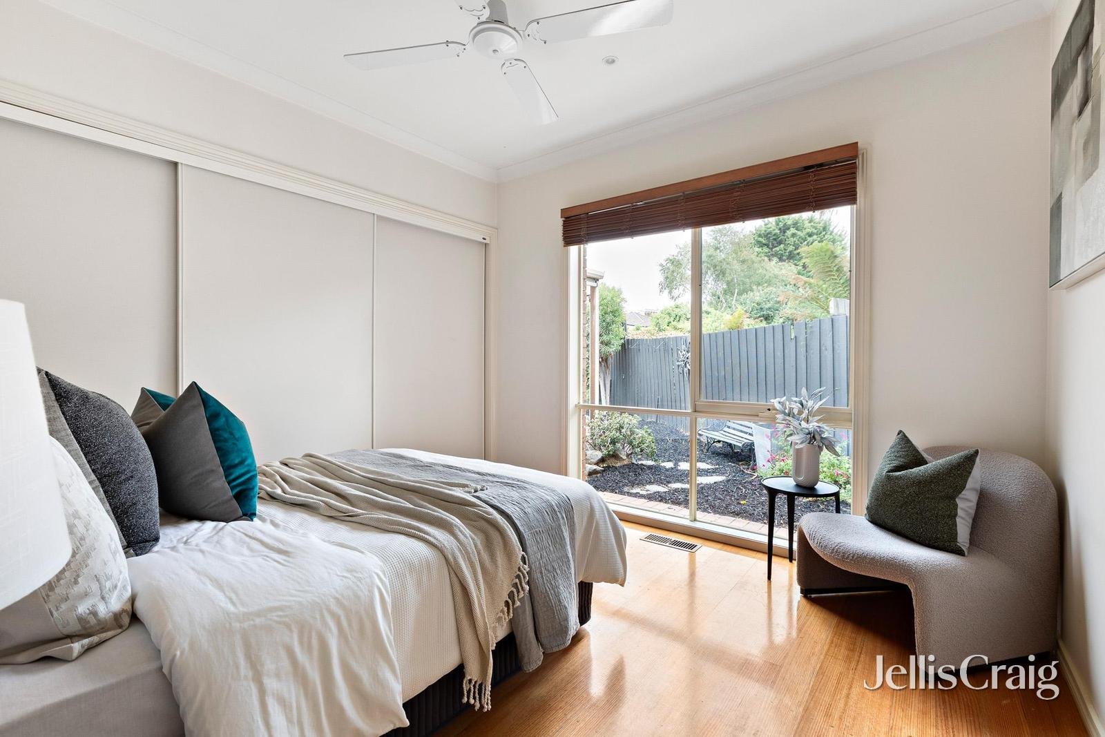4/5 Potts Street, Parkdale image 9