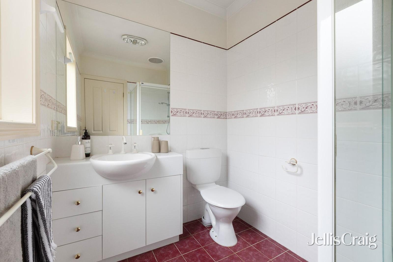 4/5 Potts Street, Parkdale image 10