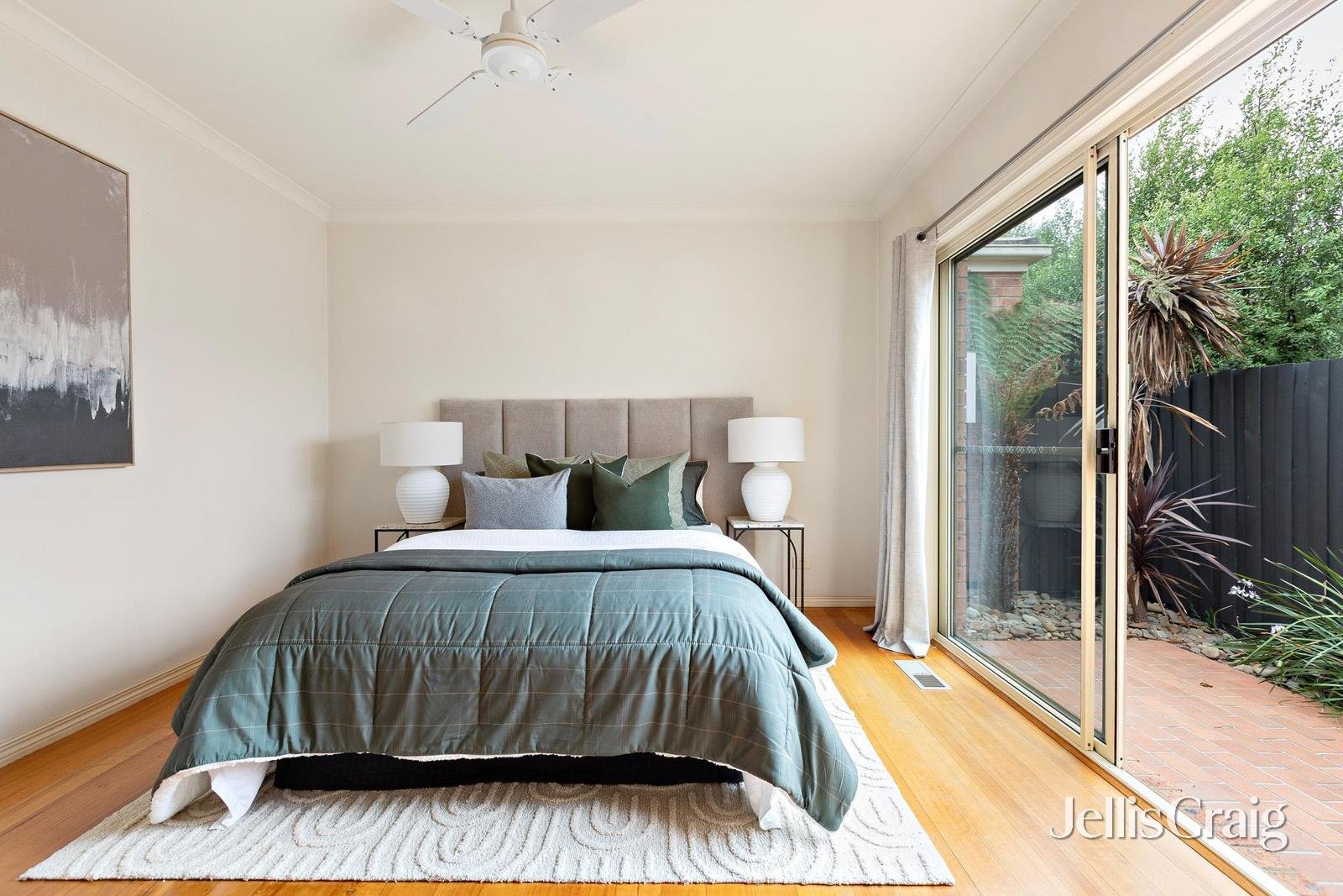 4/5 Potts Street, Parkdale image 13