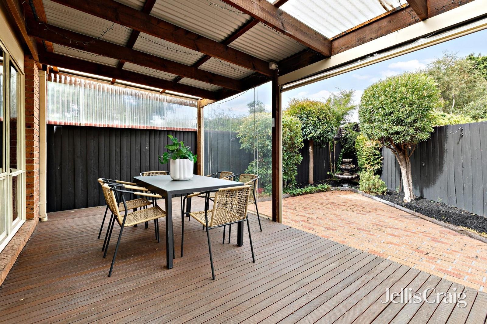 4/5 Potts Street, Parkdale image 16