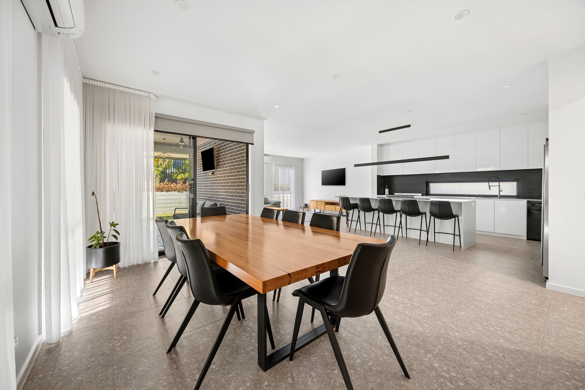 45 Quail Drive, Lara image 2