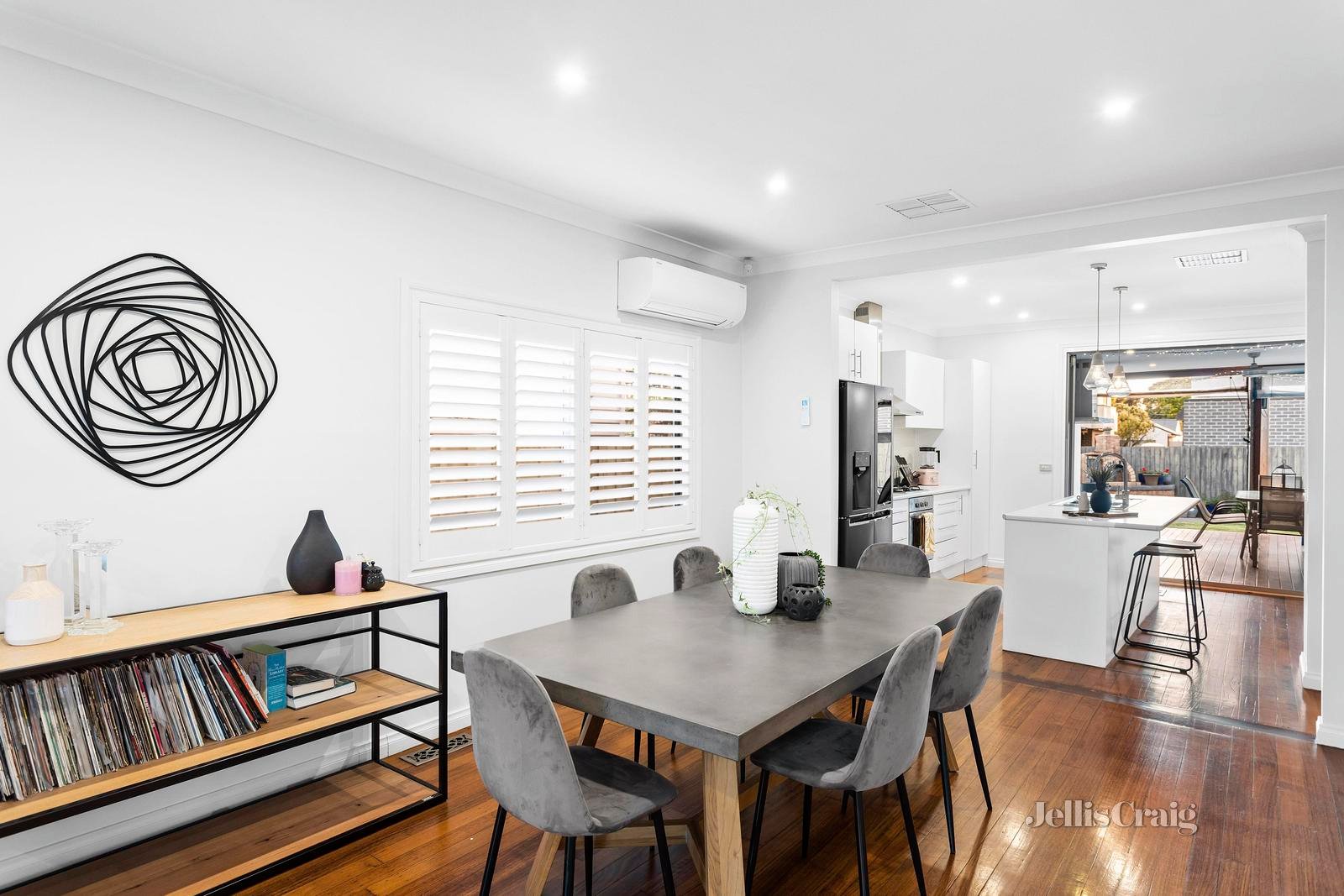 45 Scott Grove, Kingsbury image 3