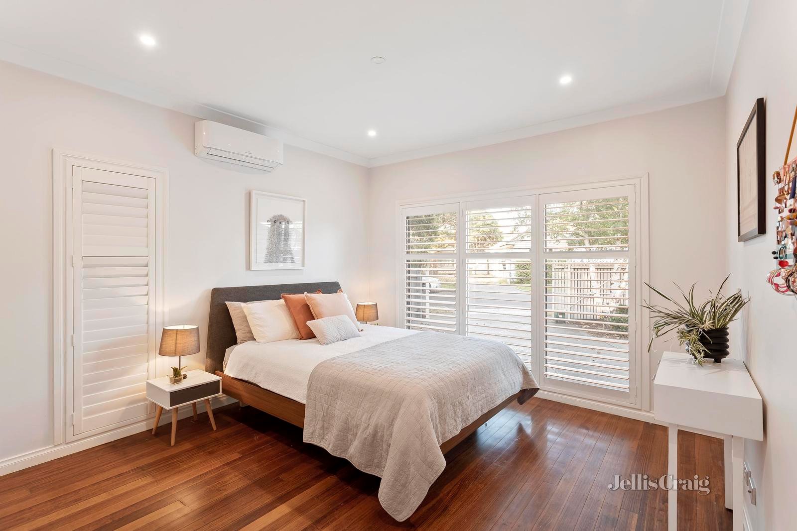 45 Scott Grove, Kingsbury image 5