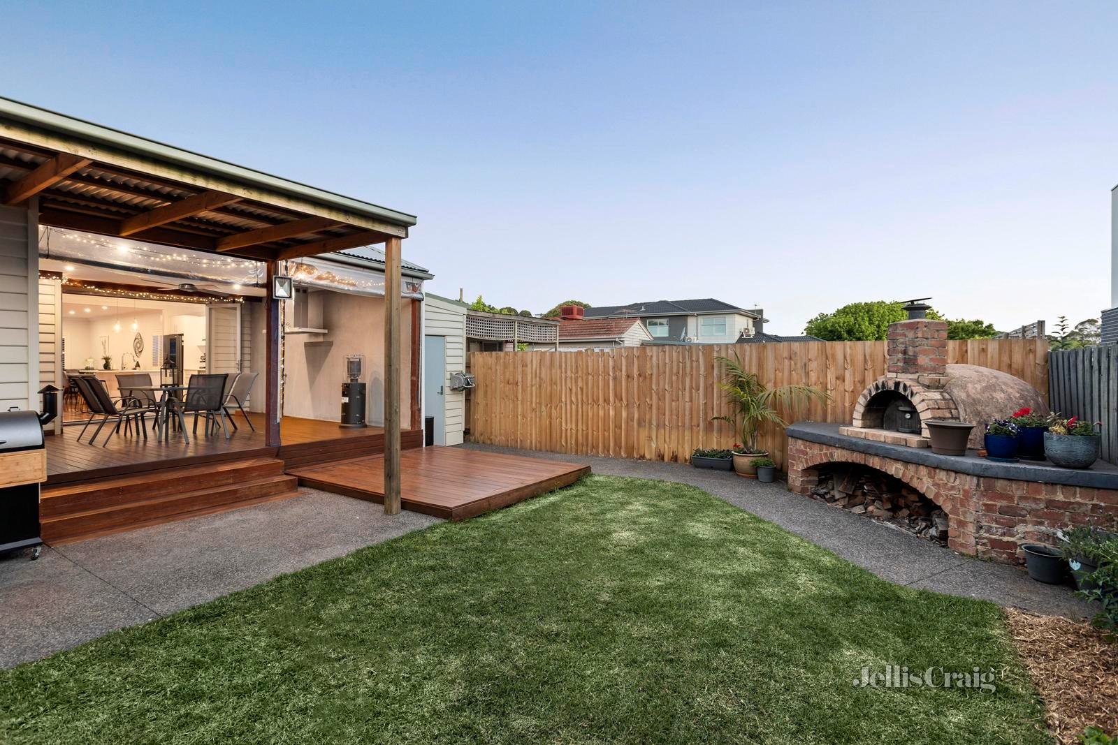 45 Scott Grove, Kingsbury image 9