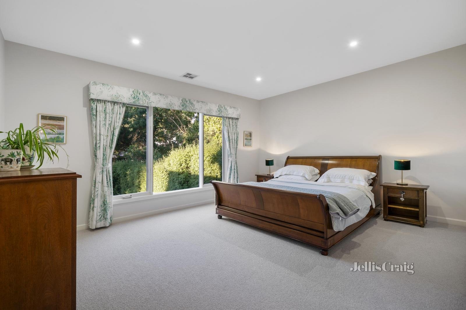 45 Stanley Avenue, Eltham image 12