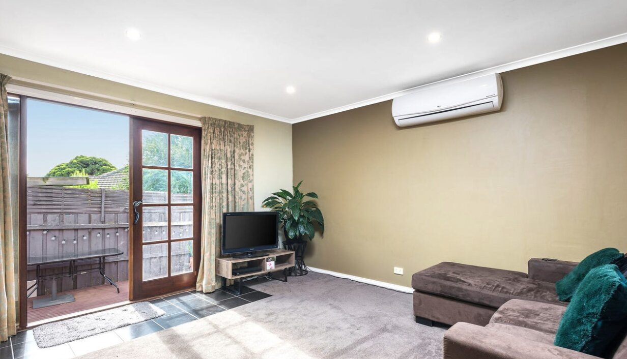 4/5 Sunray Avenue, Cheltenham image 2