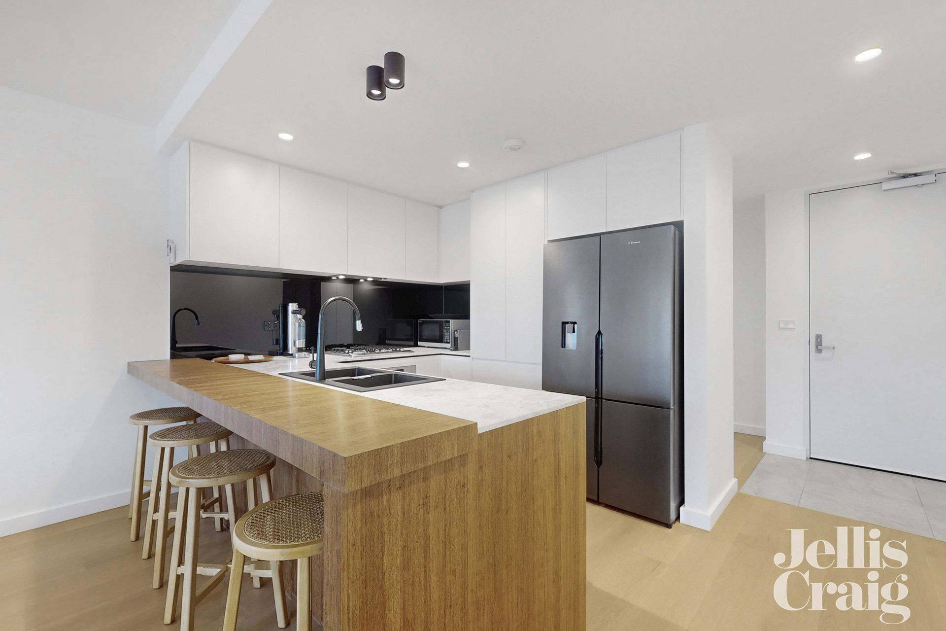 4/5 Taylor Avenue, Aspendale image 8