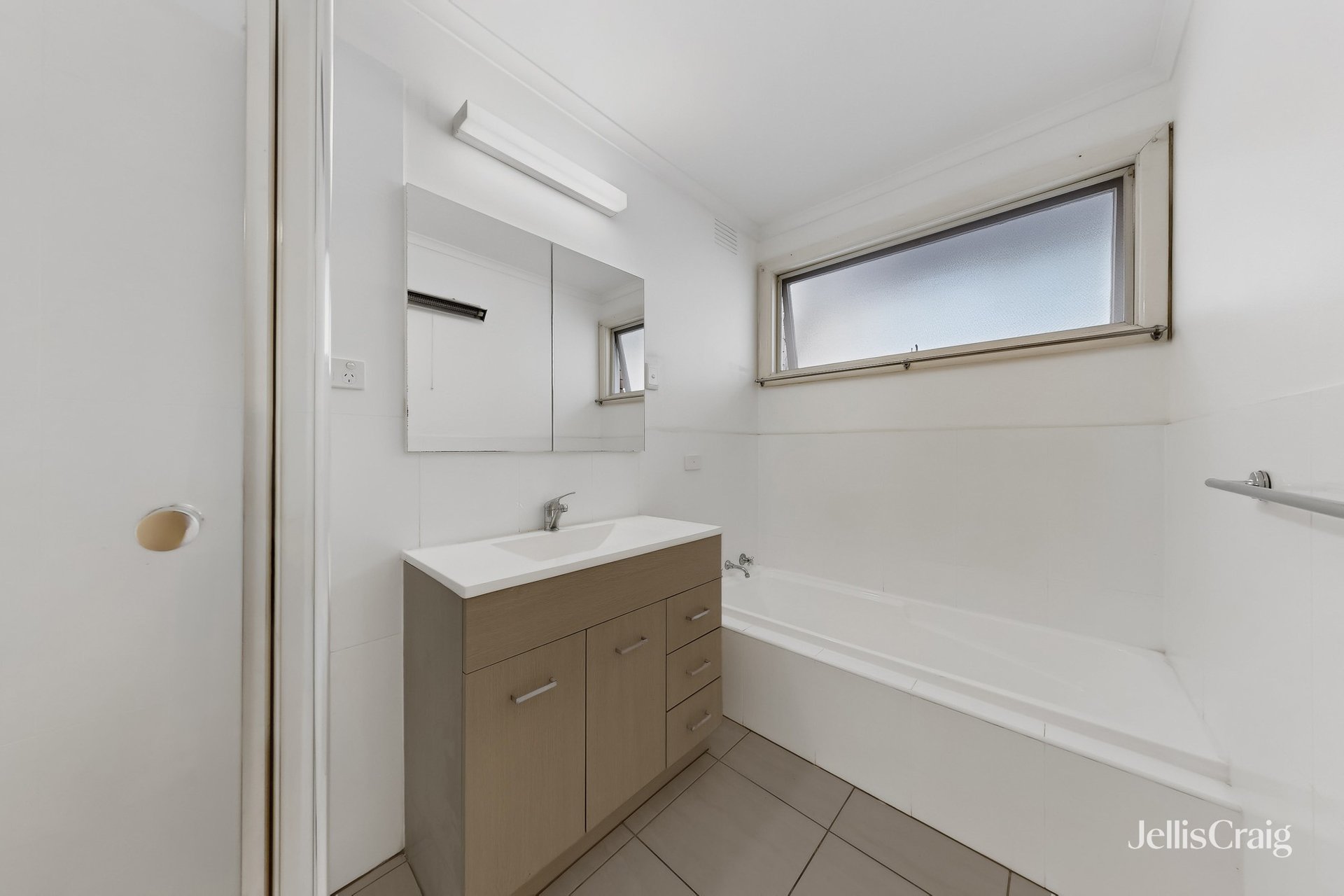 4/5 The Avenue, Surrey&nbsp;Hills image 8