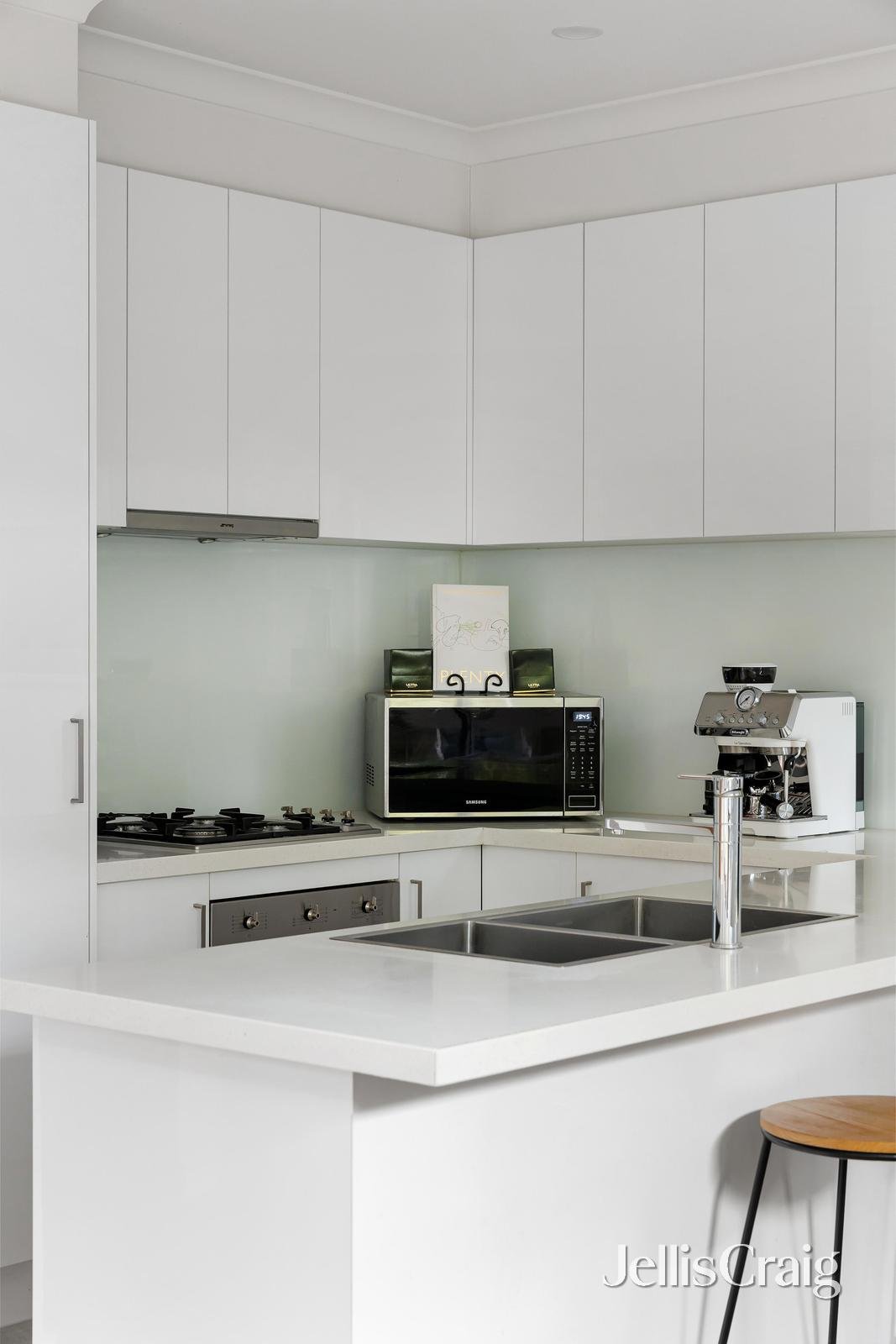 45 Warwick Road, Greensborough image 6