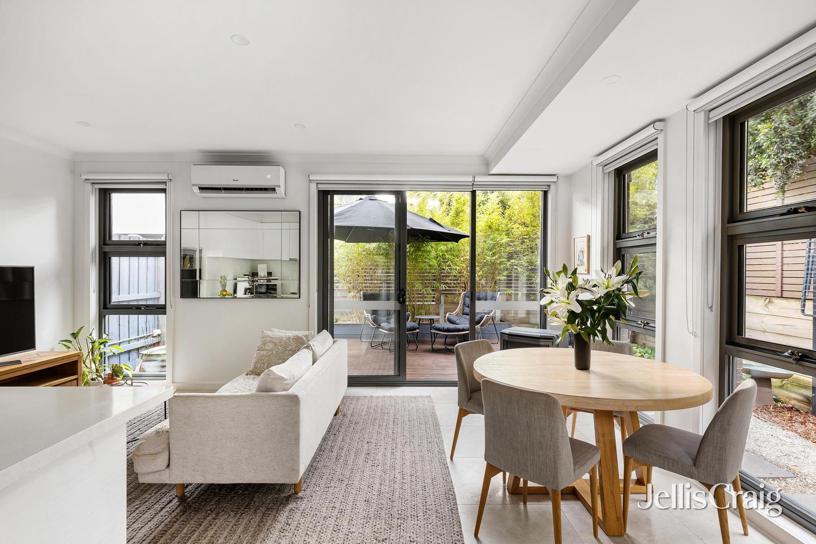 45 Warwick Road, Greensborough image 8