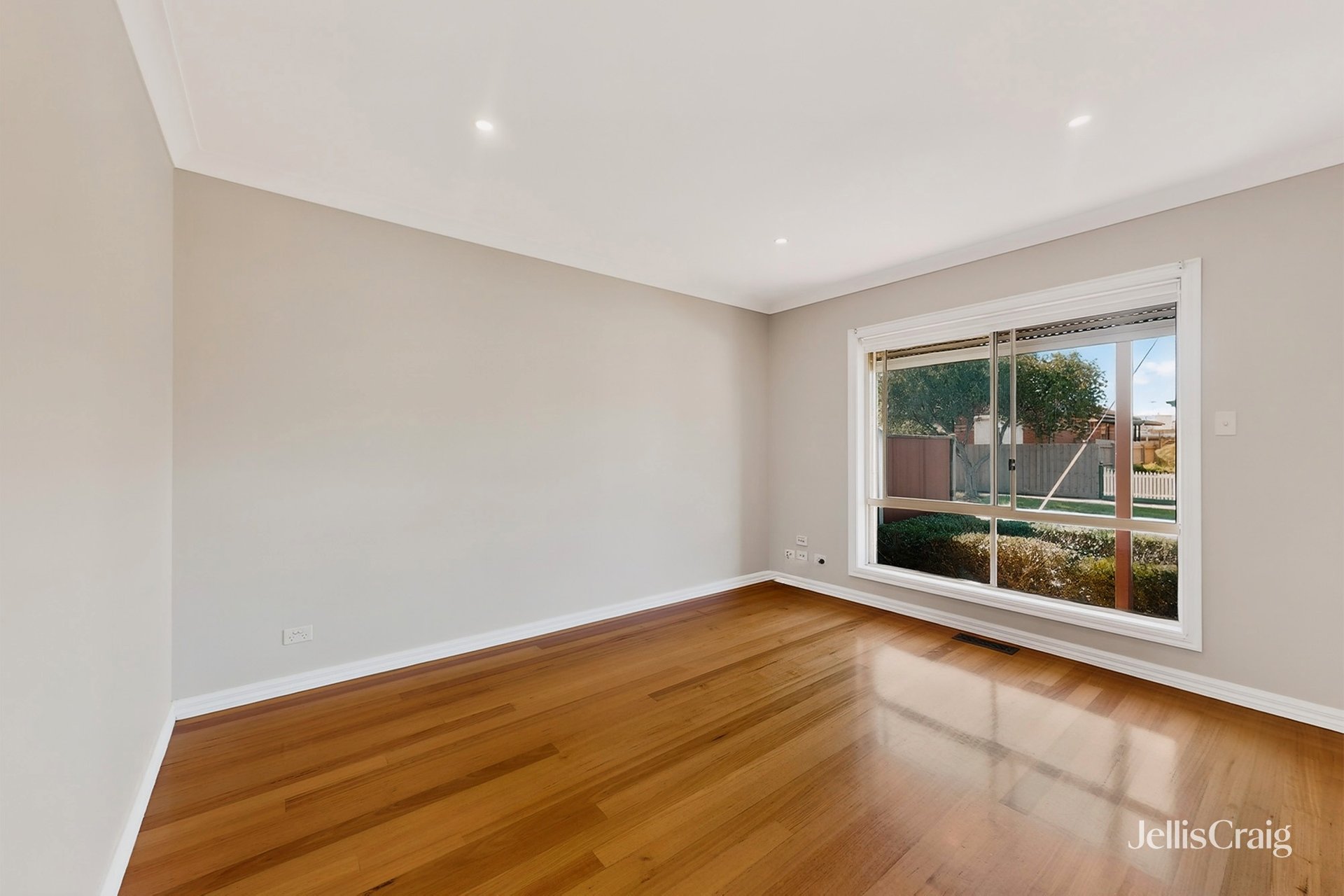 45 Winn Grove, Fawkner image 8