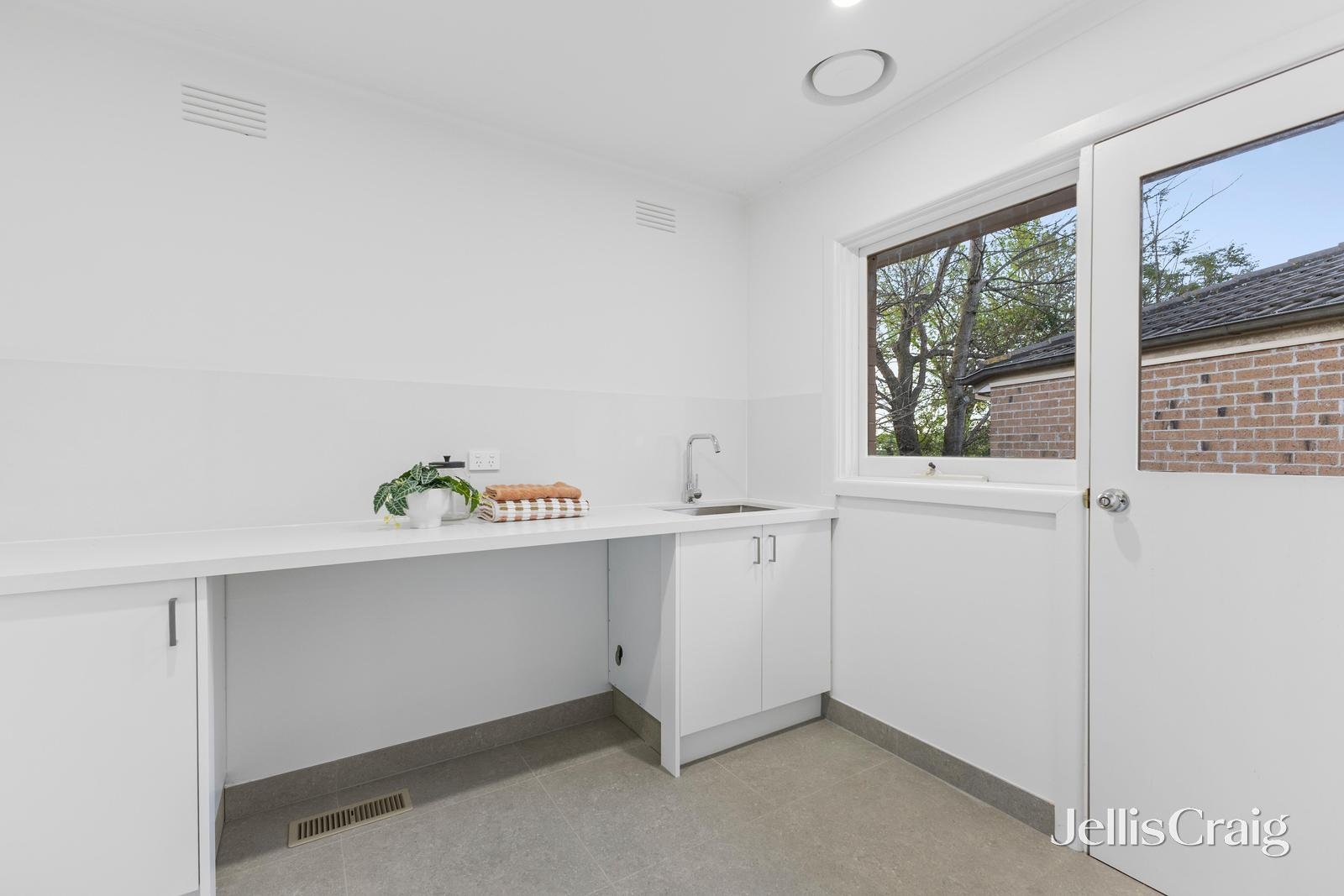 45 Worrell Street, Nunawading image 8