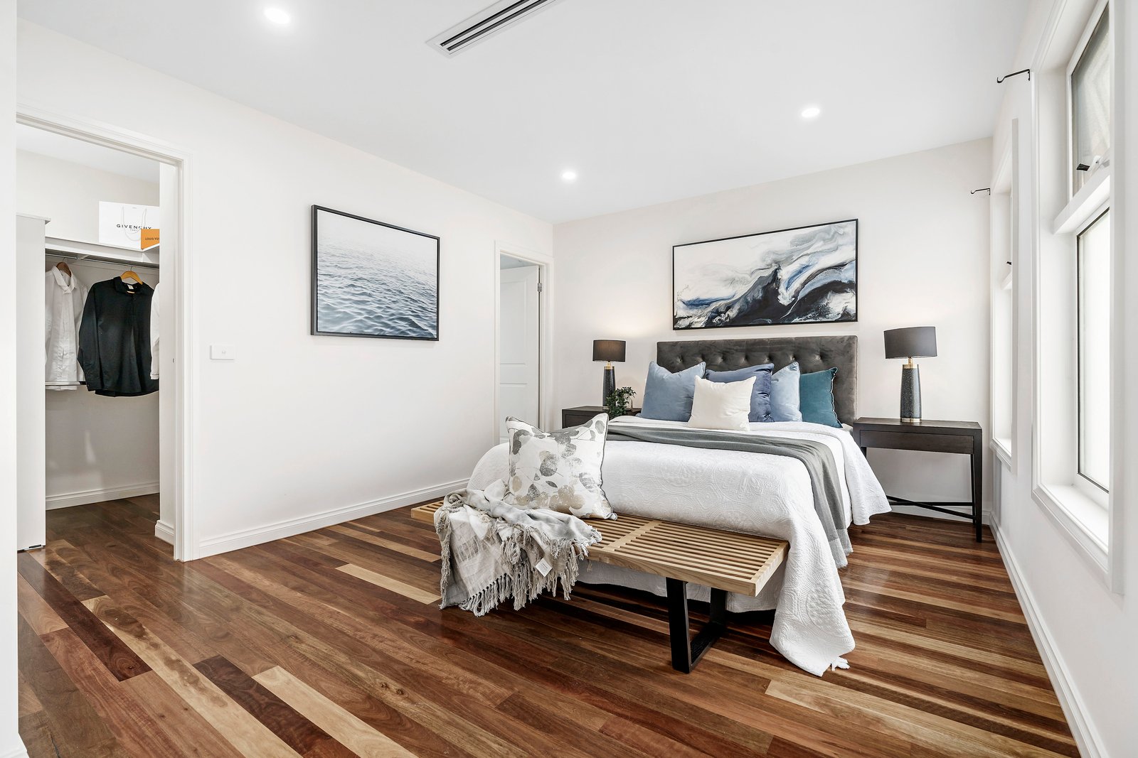 Property Gallery Thumbnail 7