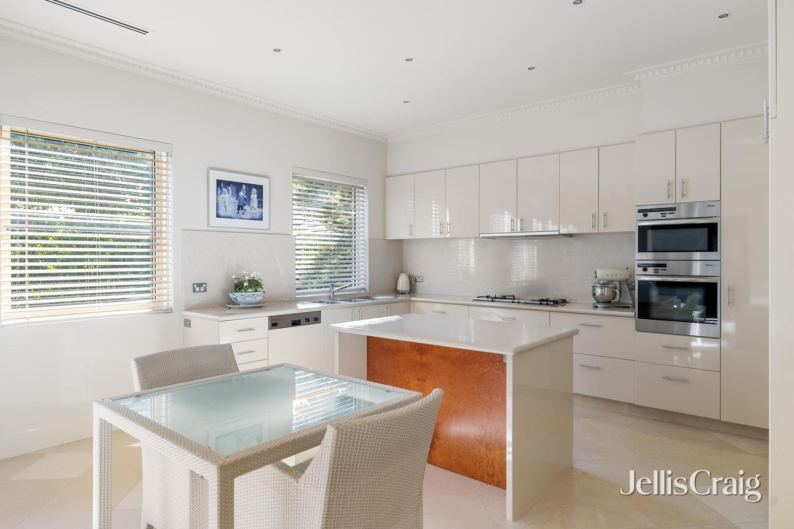 4/50 Albany Road, Toorak image 8