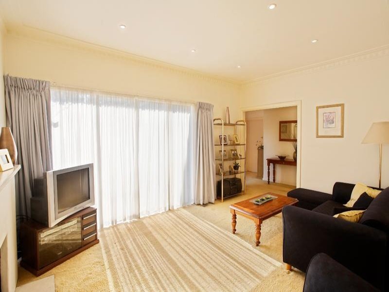 450 Belmore Road, Mont Albert North image 2