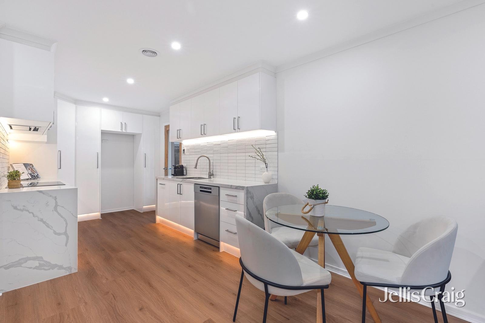 4/50 Fewster Road, Hampton image 3