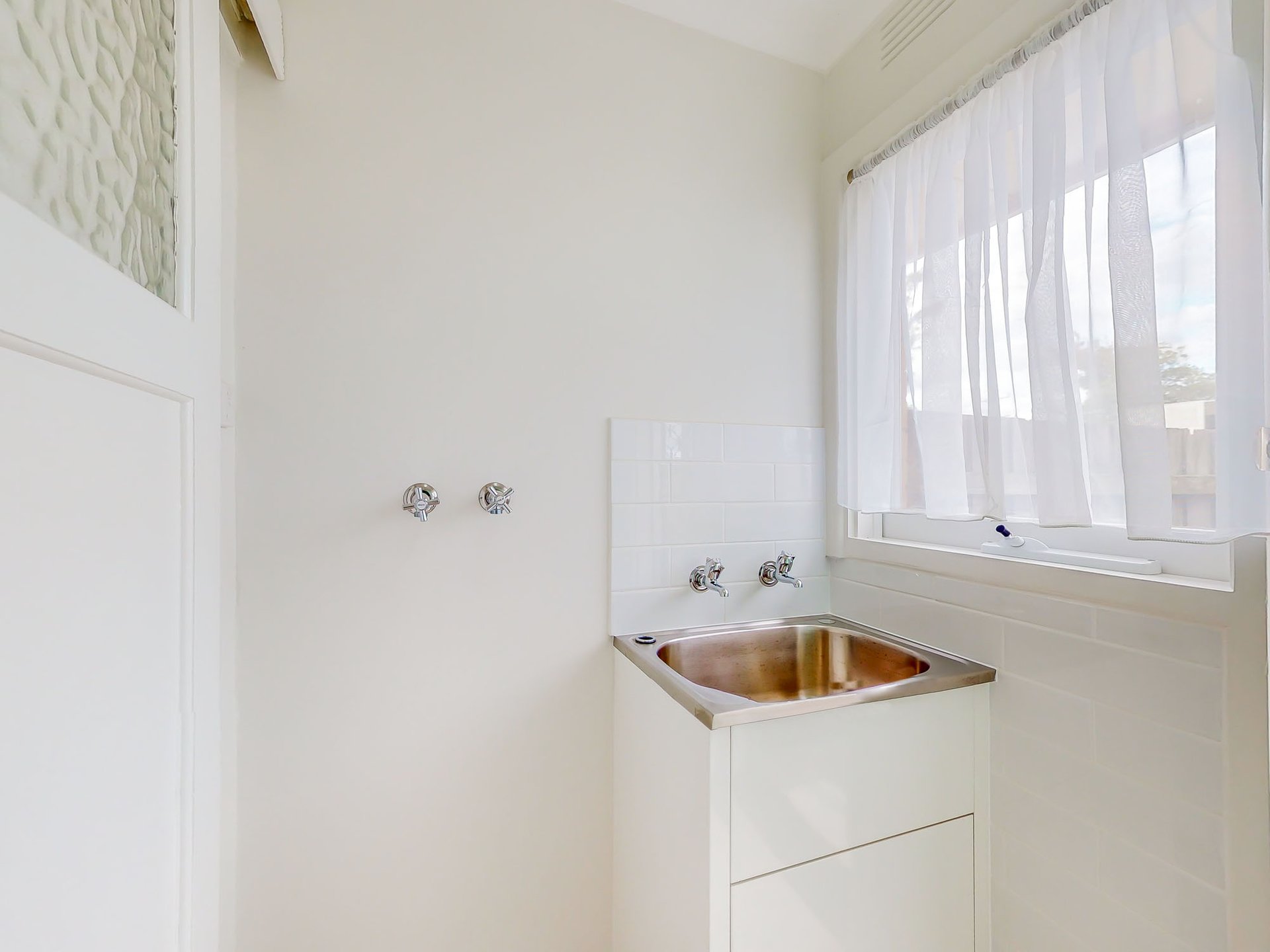 4/50 Lower Dandenong Road, Mentone image 5