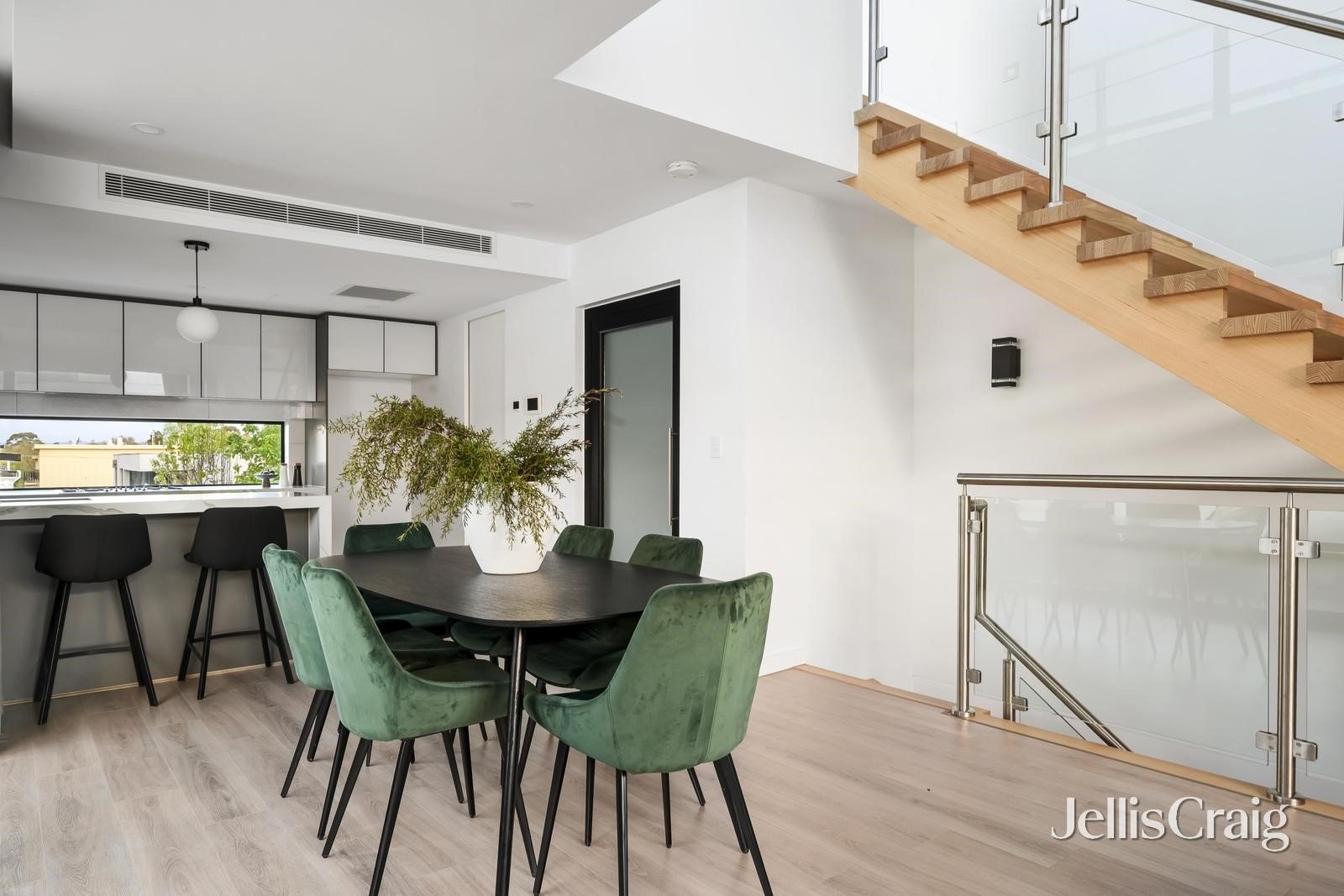 4/504 Glenferrie Road, Hawthorn image 2