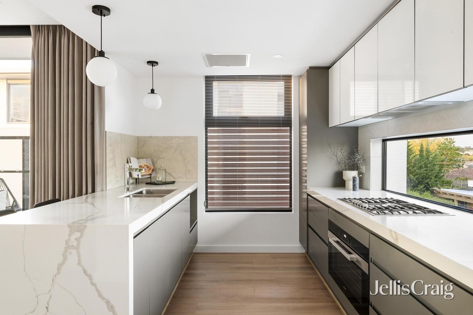 4/504 Glenferrie Road, Hawthorn image 6