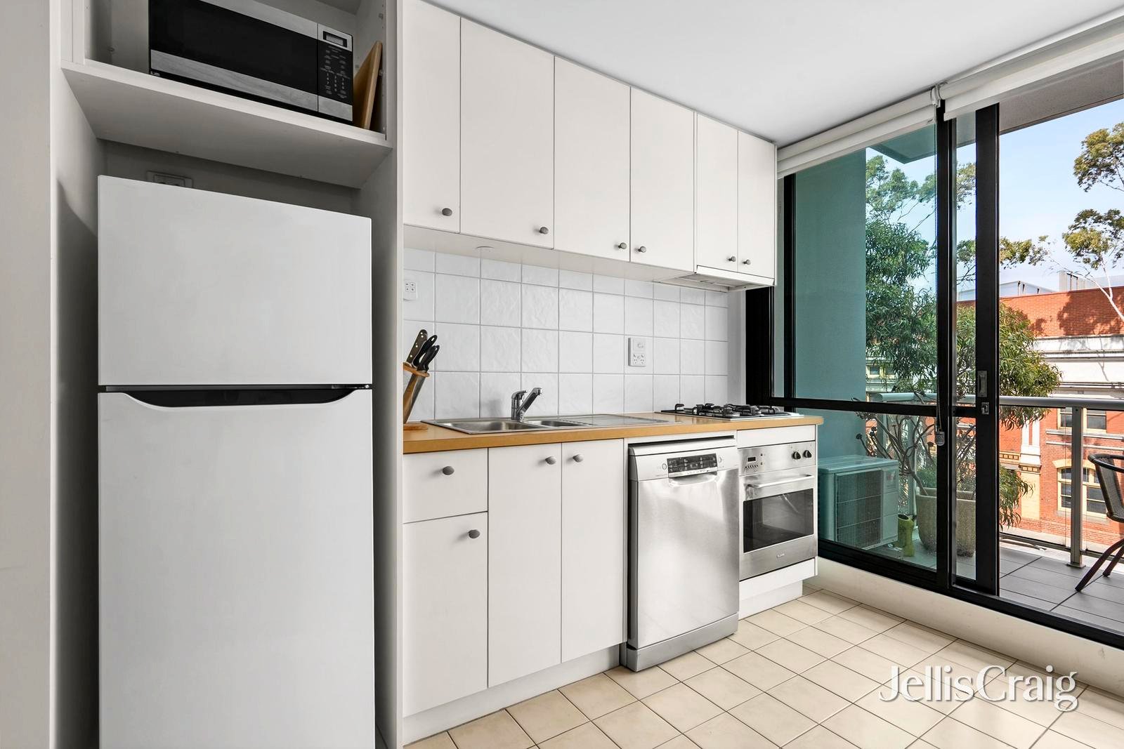 4507/4 Yarra Street, Geelong image 3