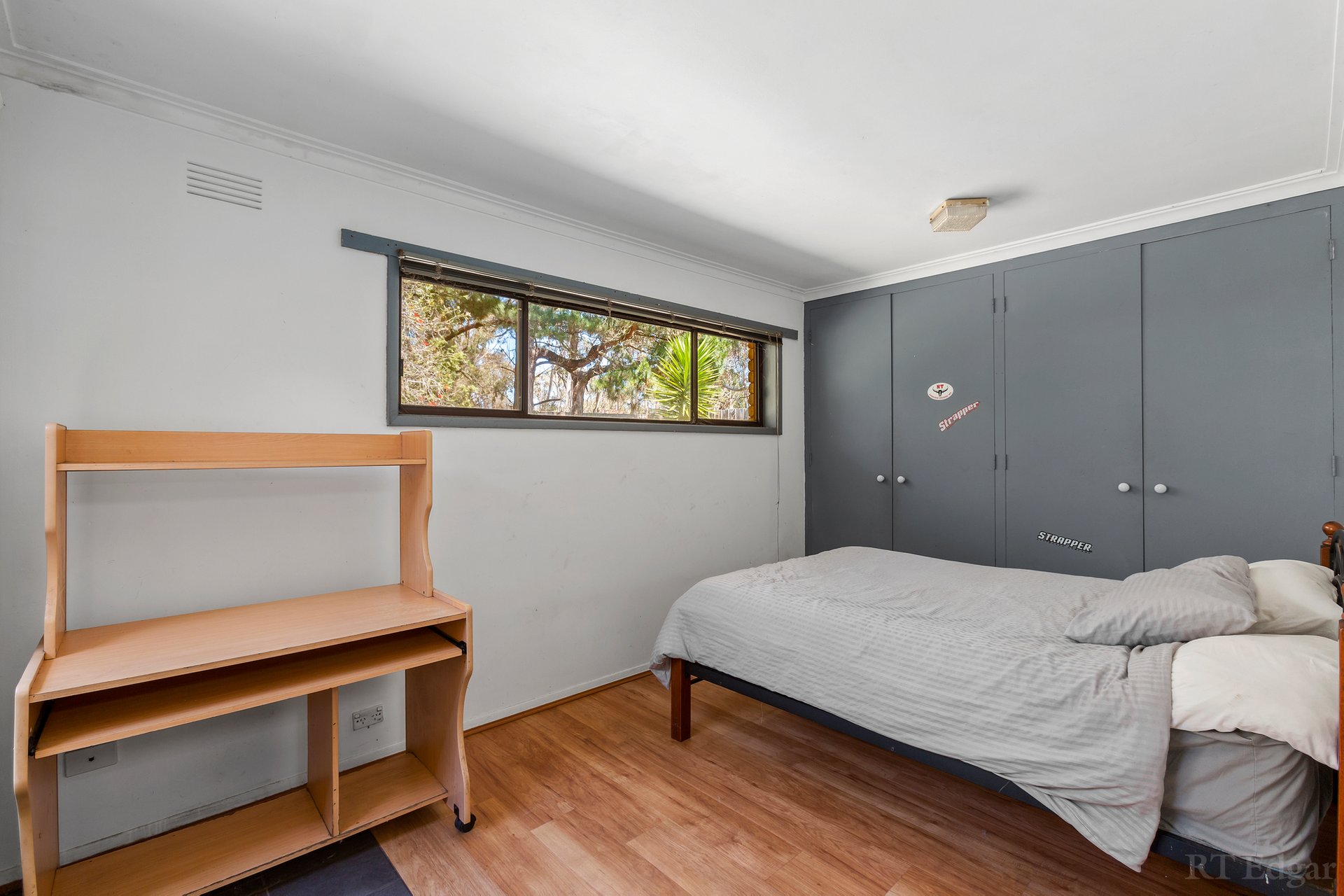 Property Gallery Thumbnail 13