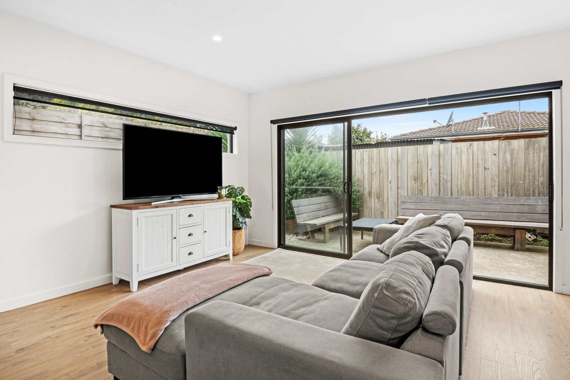 Property Gallery Thumbnail 3
