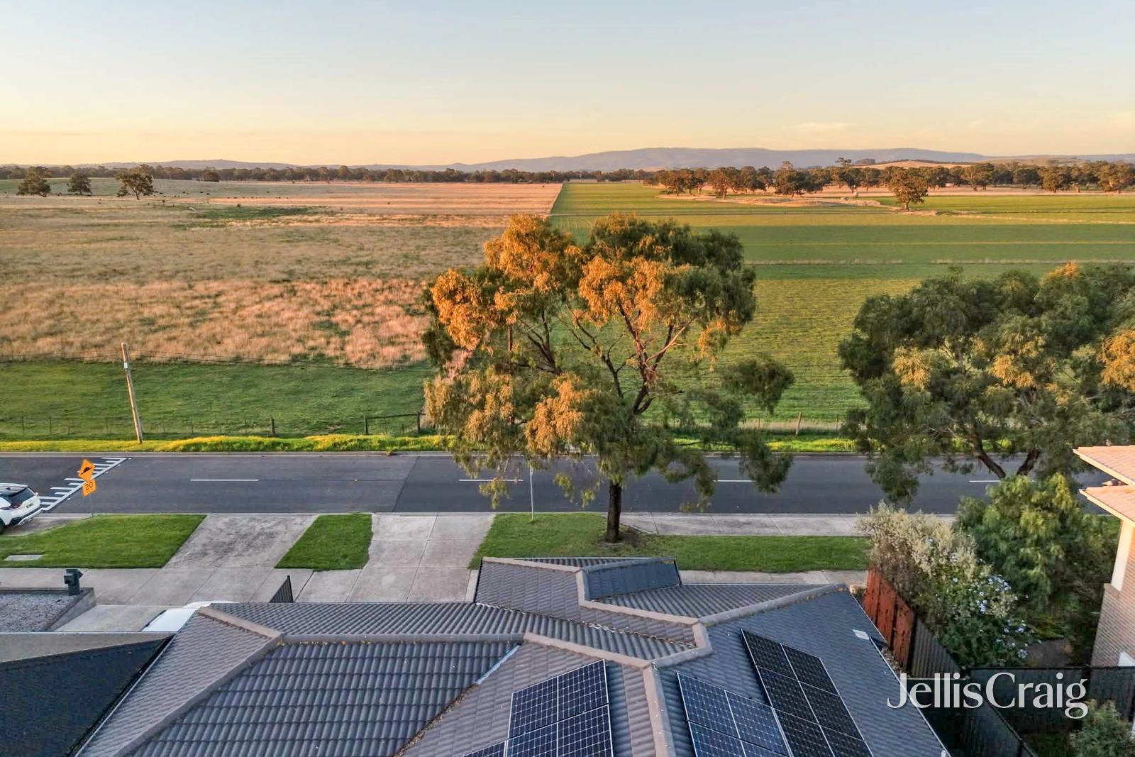 452 Masons Road, Mernda image 2